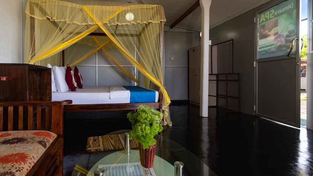 Dinsara Pearl Villa 21/50