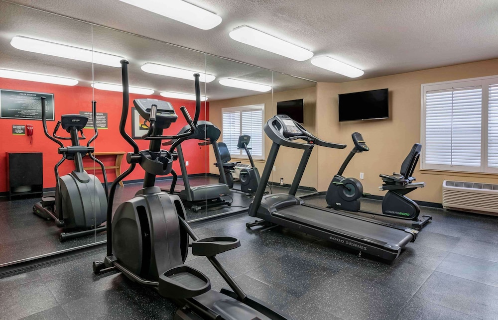 Extended Stay America Suites Orlando Southpark Commodity Cir 26/50