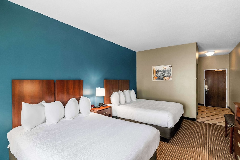 The Hotel Saratoga, an Ascend Collection Hotel 24/60