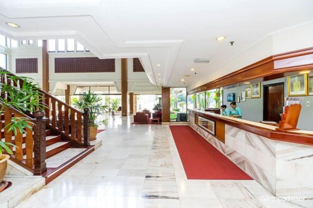 THE GRAND BEACH RESORT PORT DICKSON 7/49