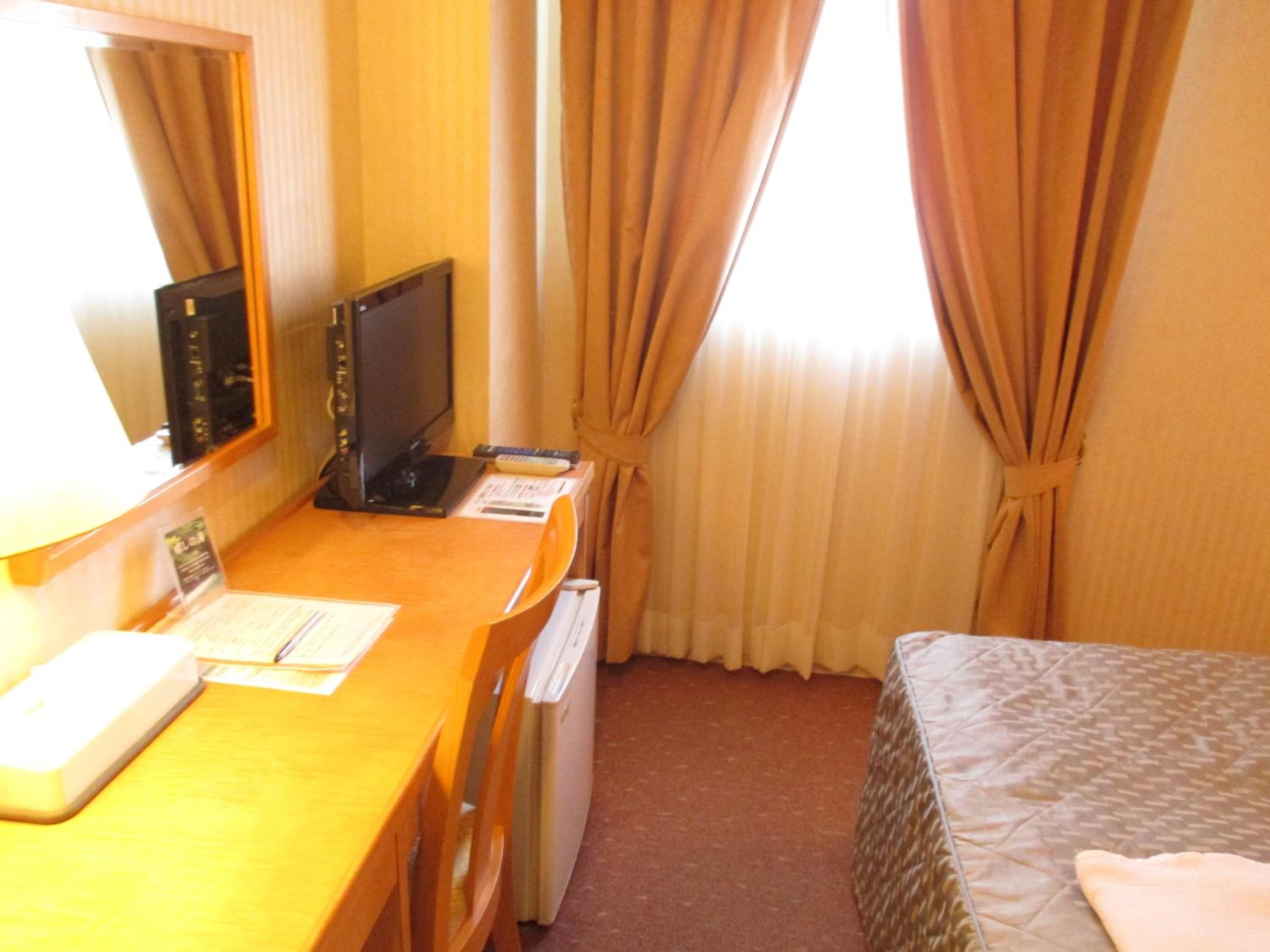 Room, Single, Smoking