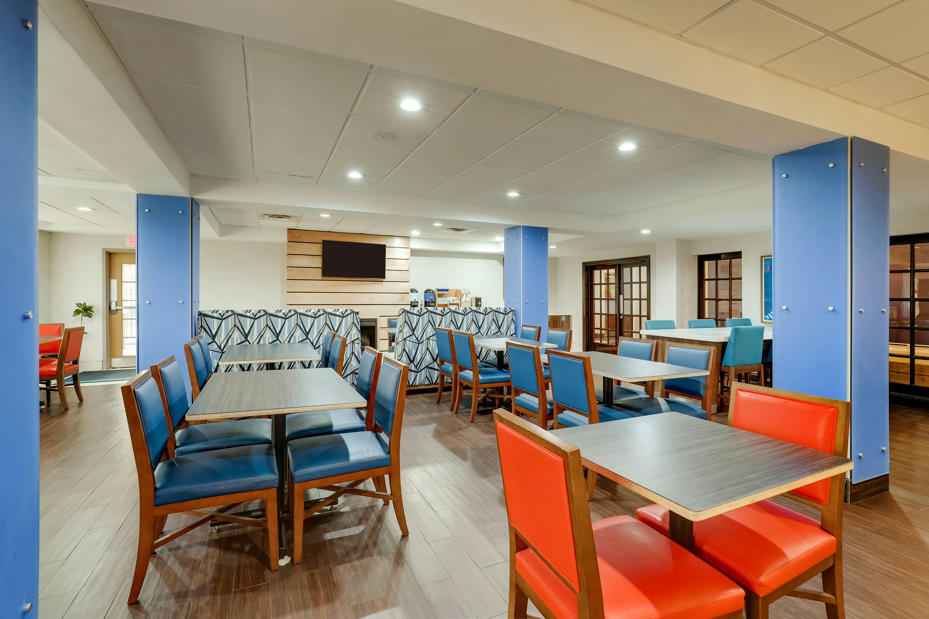 Holiday Inn Express Hotel And Suites Gadsden W Near Attalla 48/76