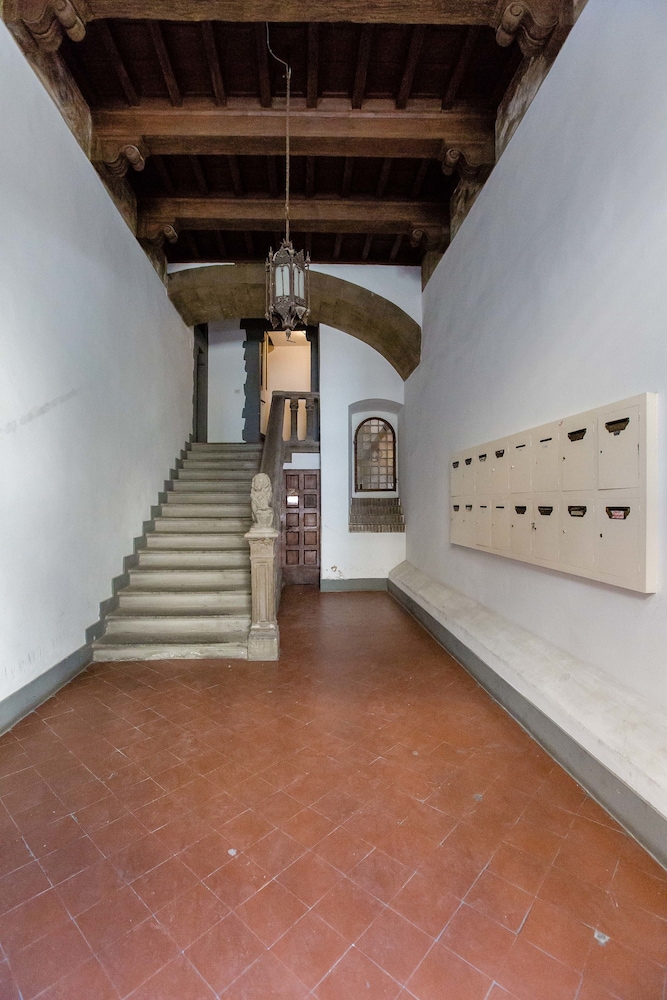Relais Tosinghi 9/50