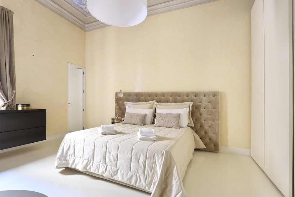 Luxury Apartment in Central Florence 12/50