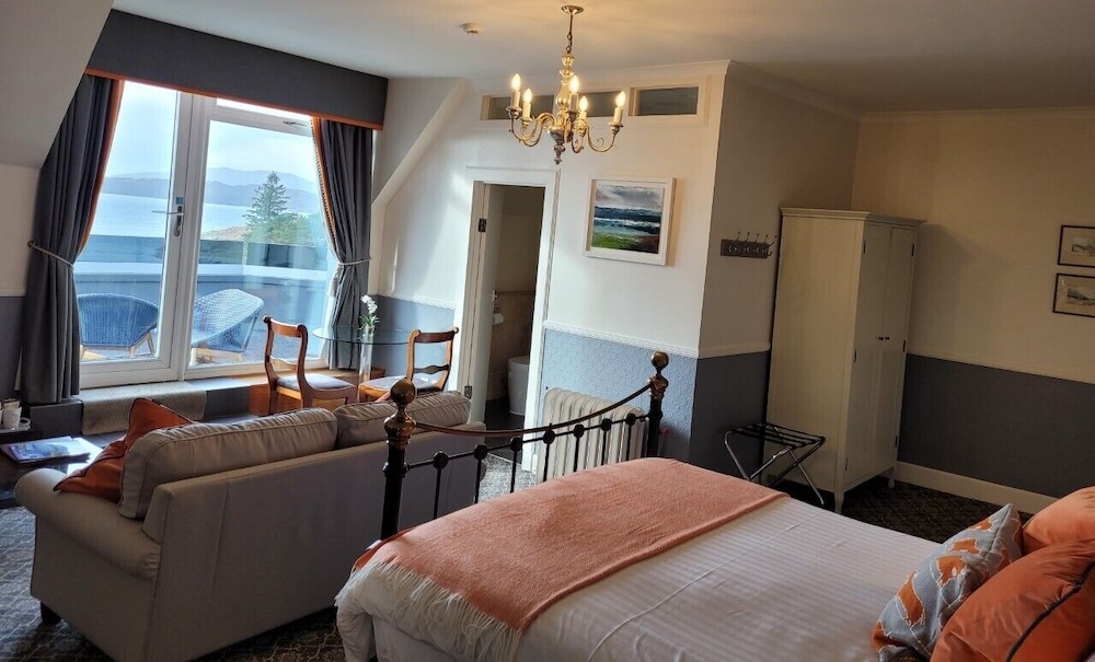 Loch Melfort Hotel 14/72
