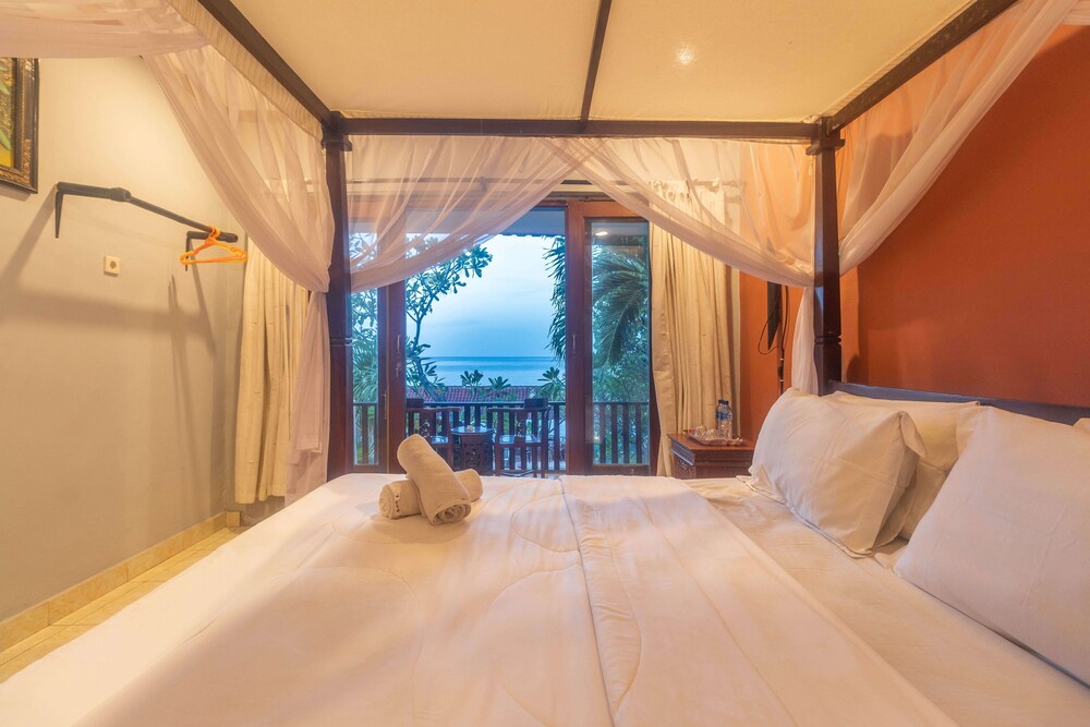 Rising Star Beach Resort 10/50