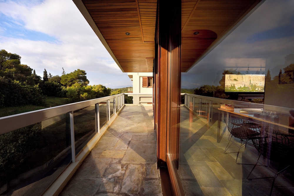 Karyatis Luxury Maisonette By K&K 23/50
