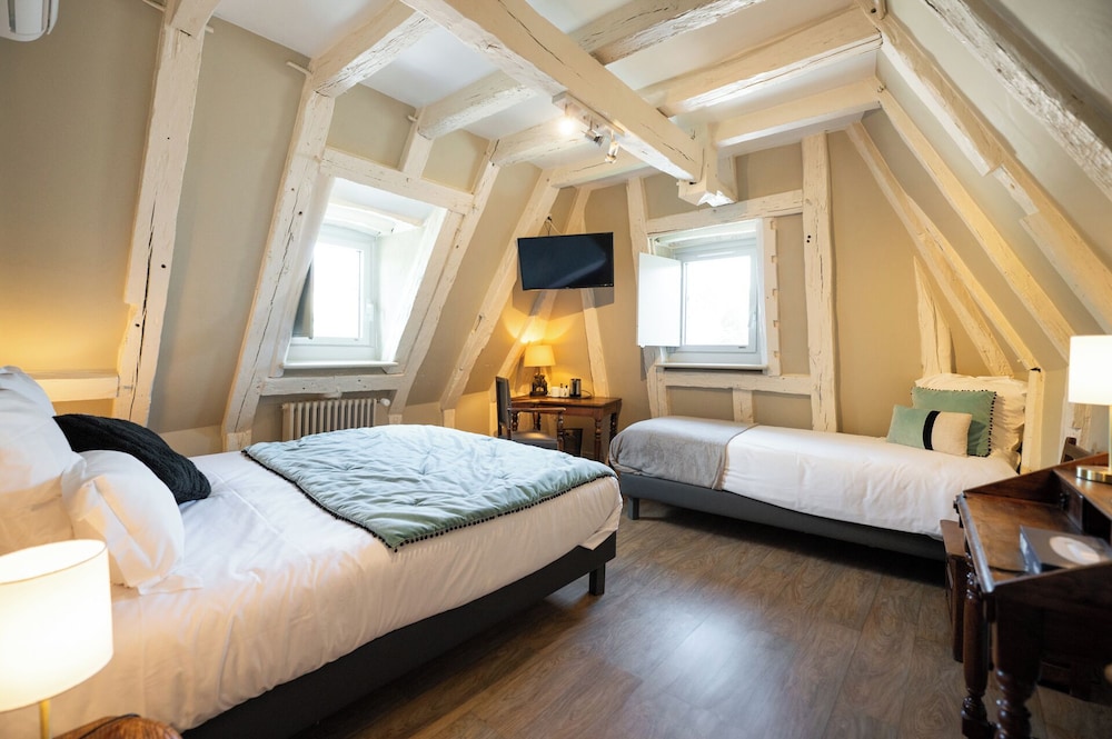 Hotel La Couleuvrine 8/48