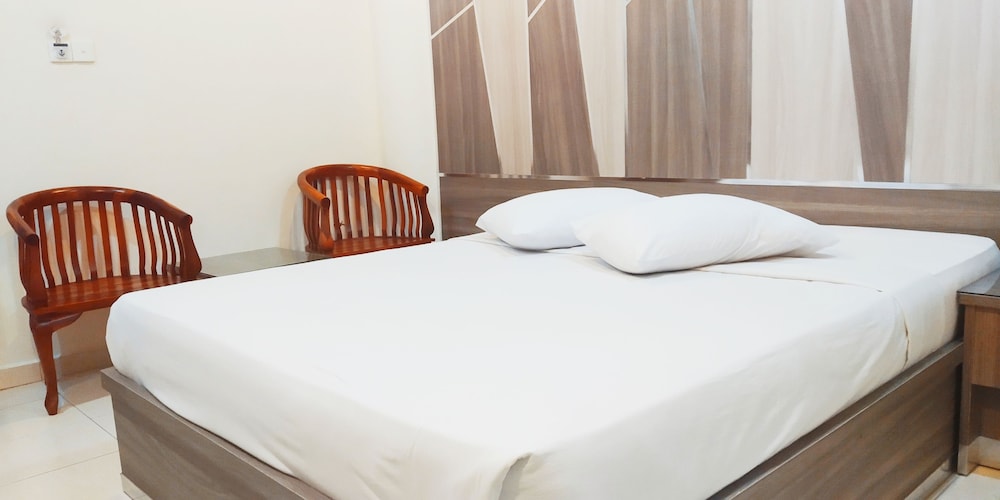 Paradise Hotel 21/39