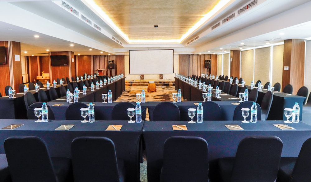 Next Hotel Yogyakarta 55/61