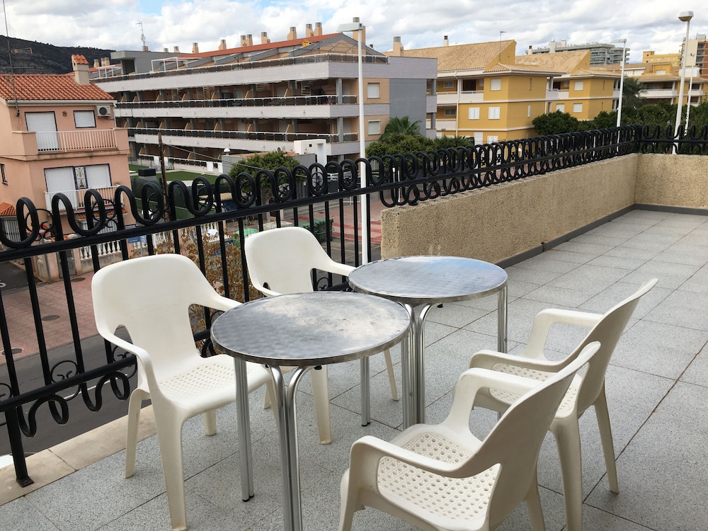 APARTAMENTOS RESIDENCIAL DOÑA CARMEN 3000 31/50