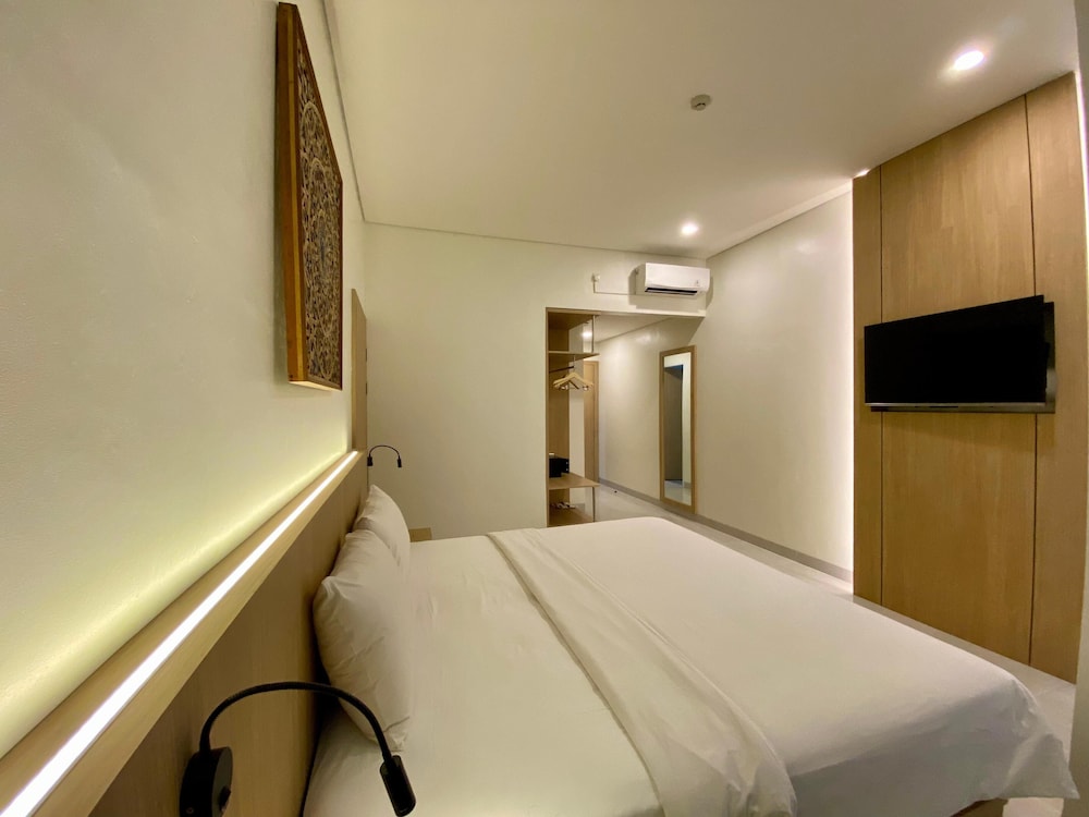 Opi Indah Hotel 16/52
