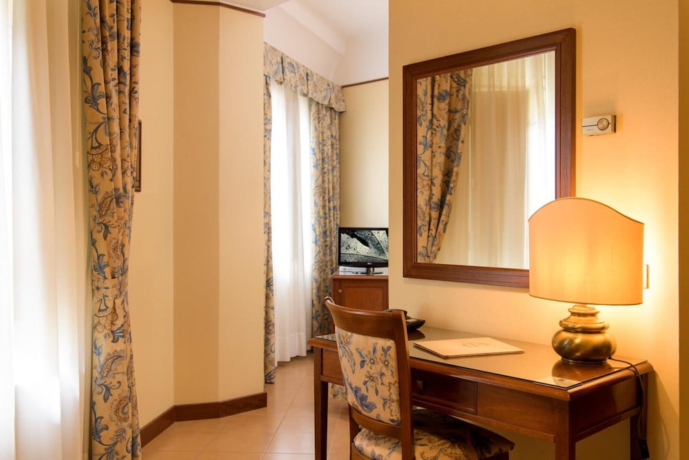 Albergo Reggio 48/63