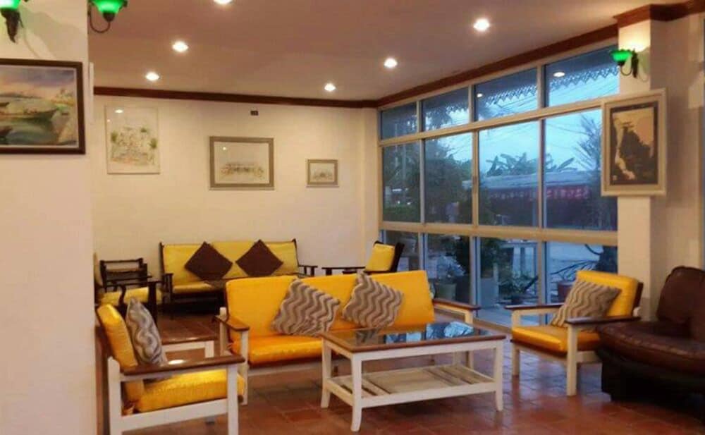 Sea Falcon Hotel 17/28