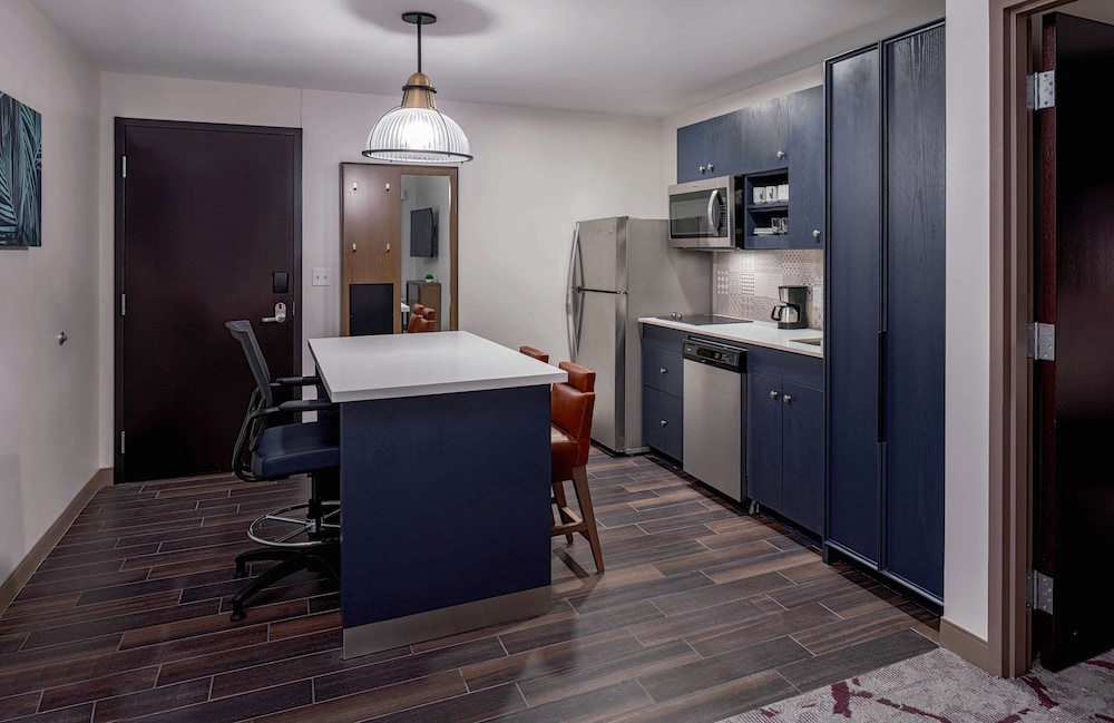 Hyatt House Tampa Downtown 4/63