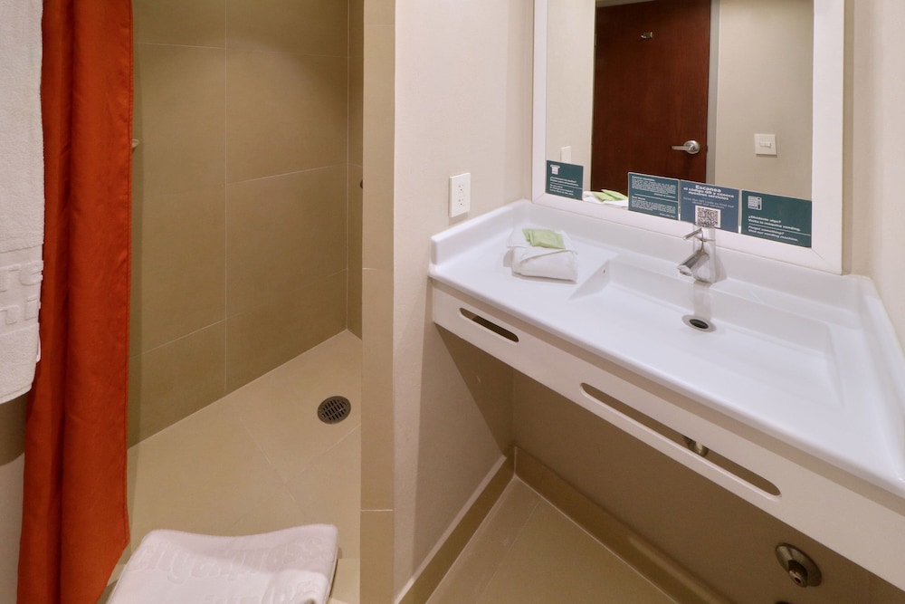 City Express Junior by Marriott Tijuana Otay 45/48