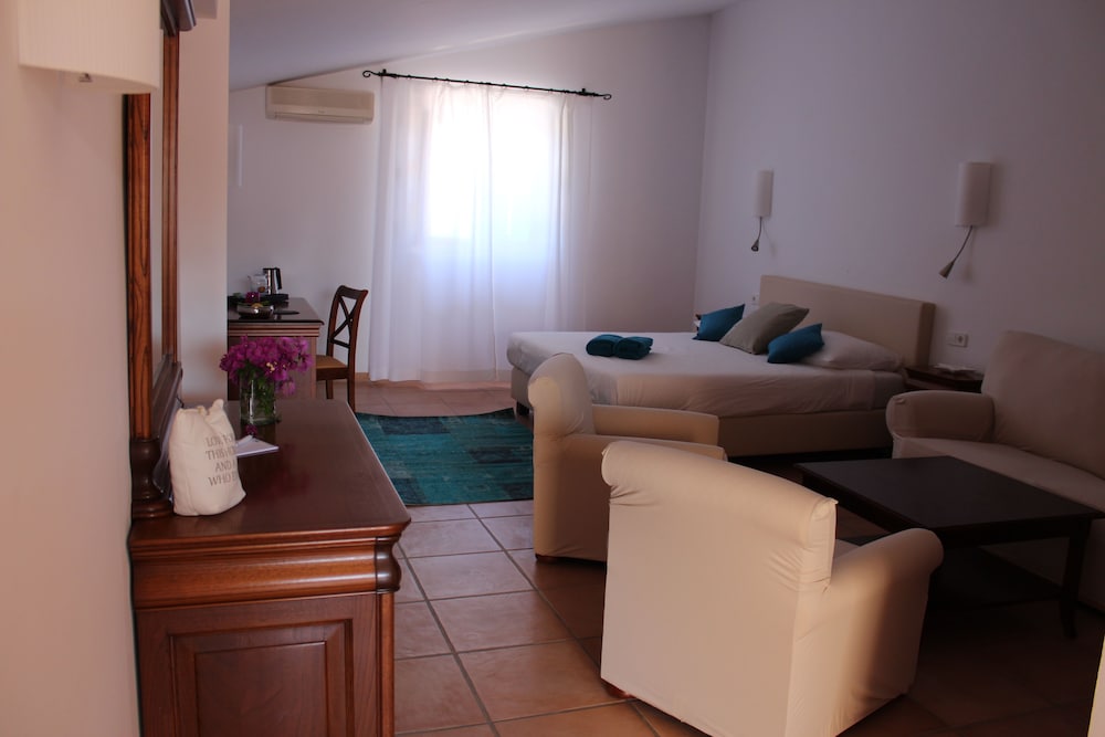 Hotel Rural Son Manera 39/65