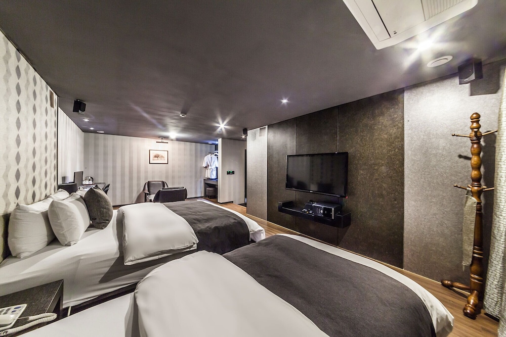 Jbis Hotel 10/46