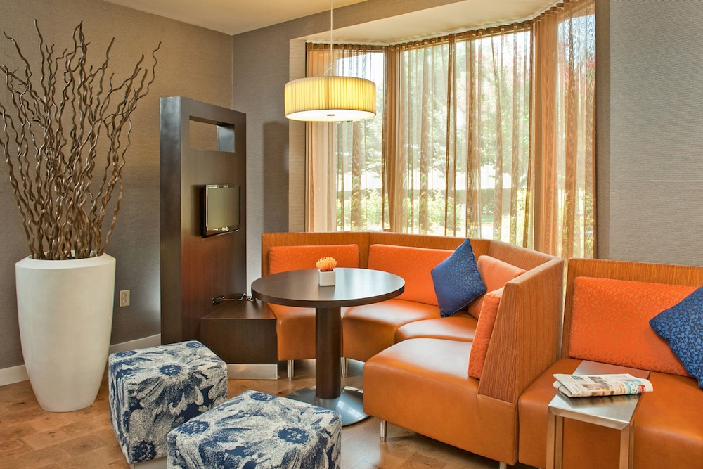 Courtyard By Marriott Frederick 26/34