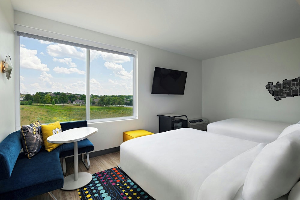 Aloft Omaha West 10/50