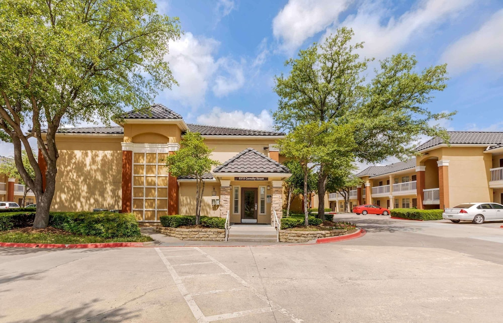 Suburban Studios Irving - Las Colinas 61/70