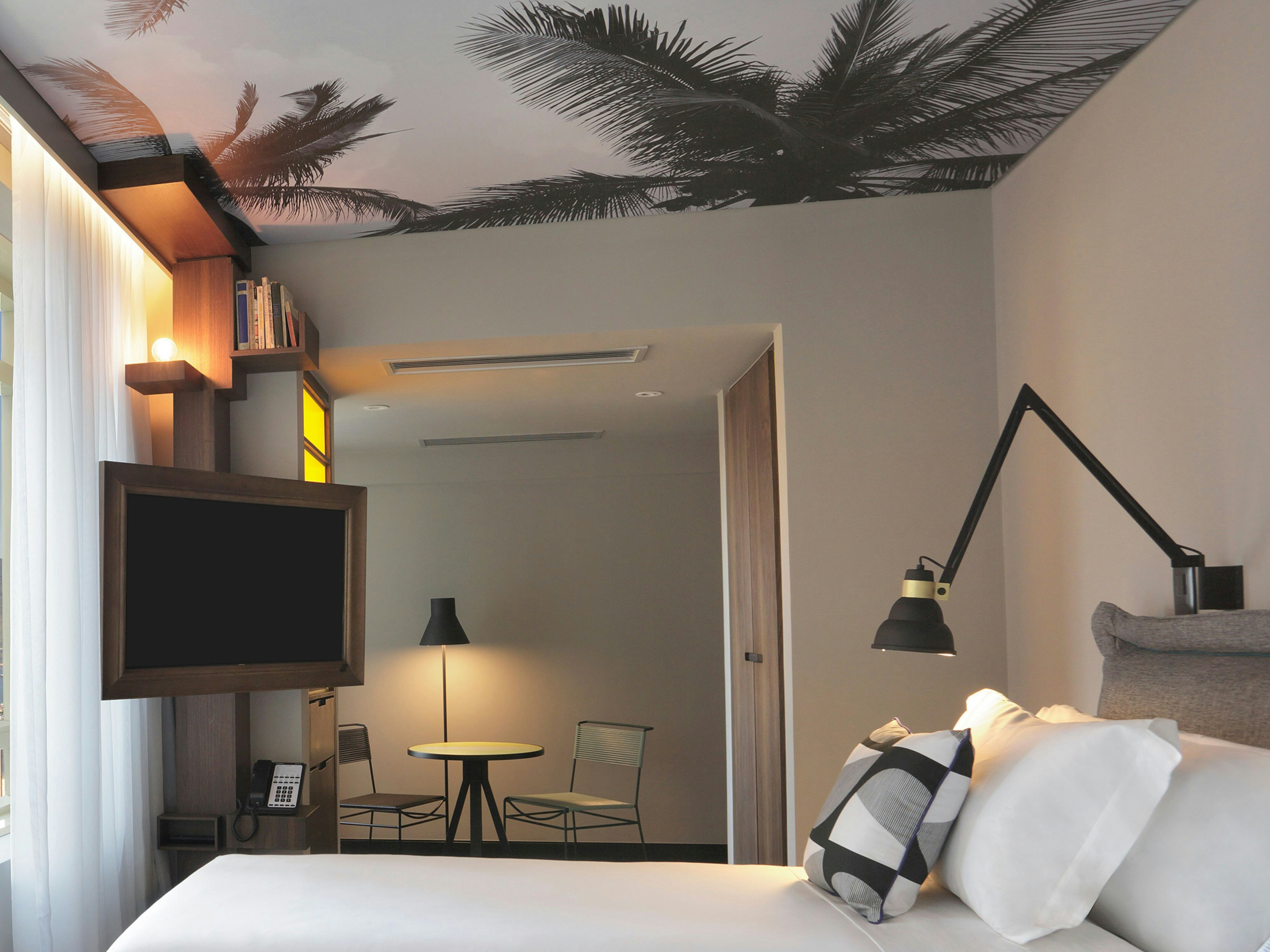 Yoo2 Rio de Janeiro, Tapestry Collection by Hilton 11/42