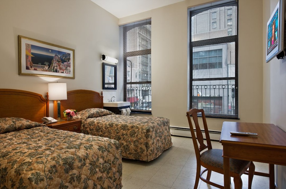 Americana Inn 36/50