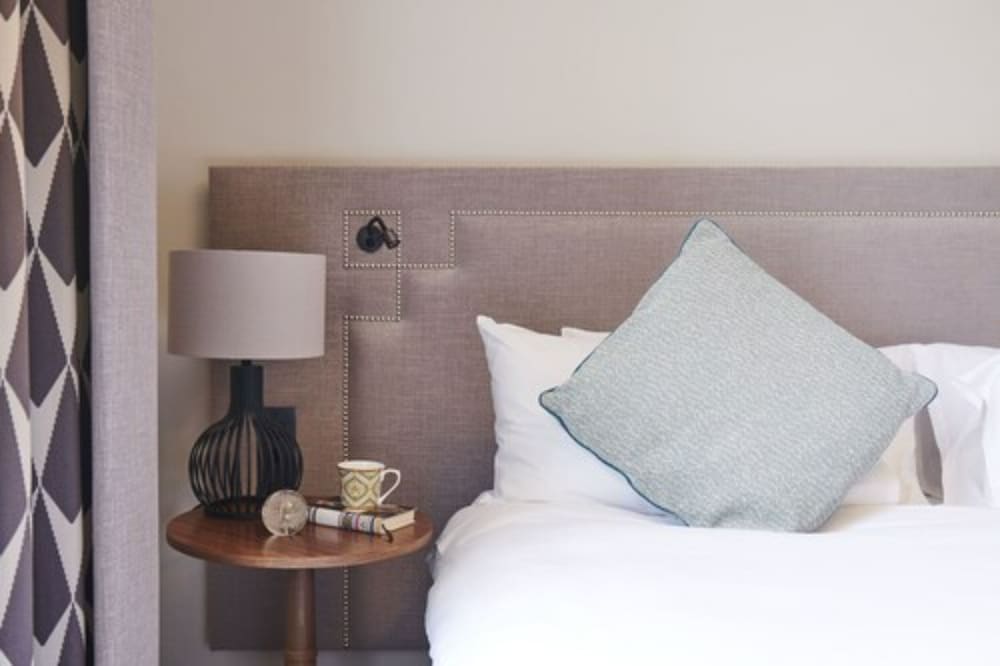 Queens Hotel Cheltenham 20/53