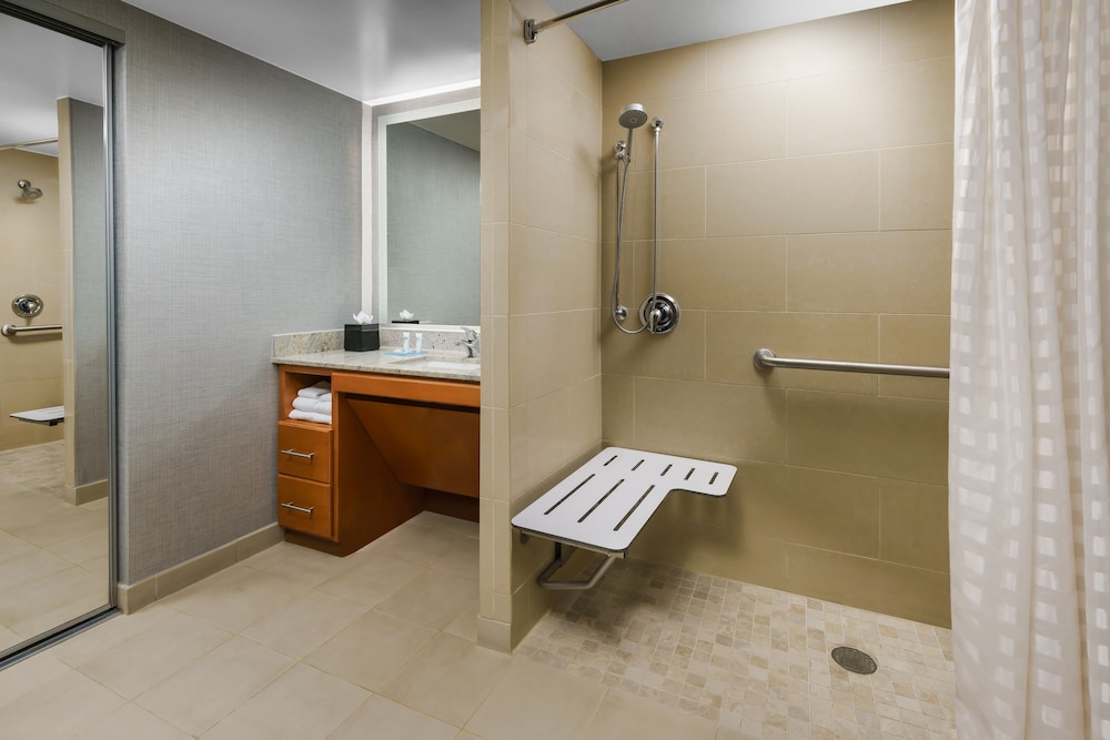 Hyatt House Fort Lauderdale Airport - South & Cruise Port 17/52