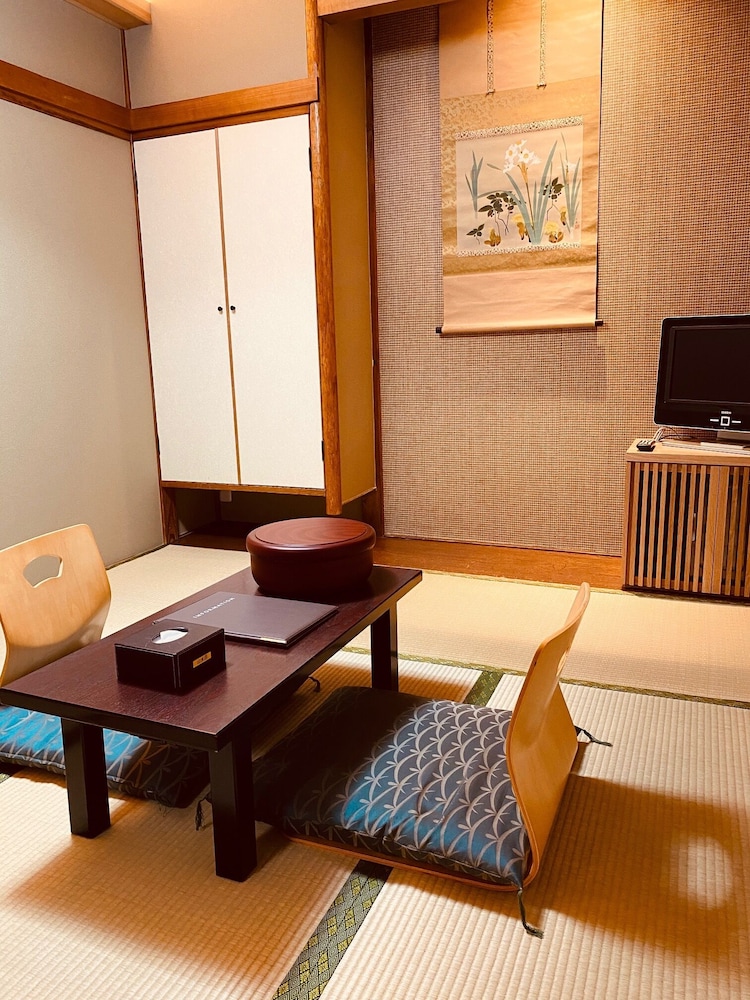 Ryokan Sansuiso 25/45