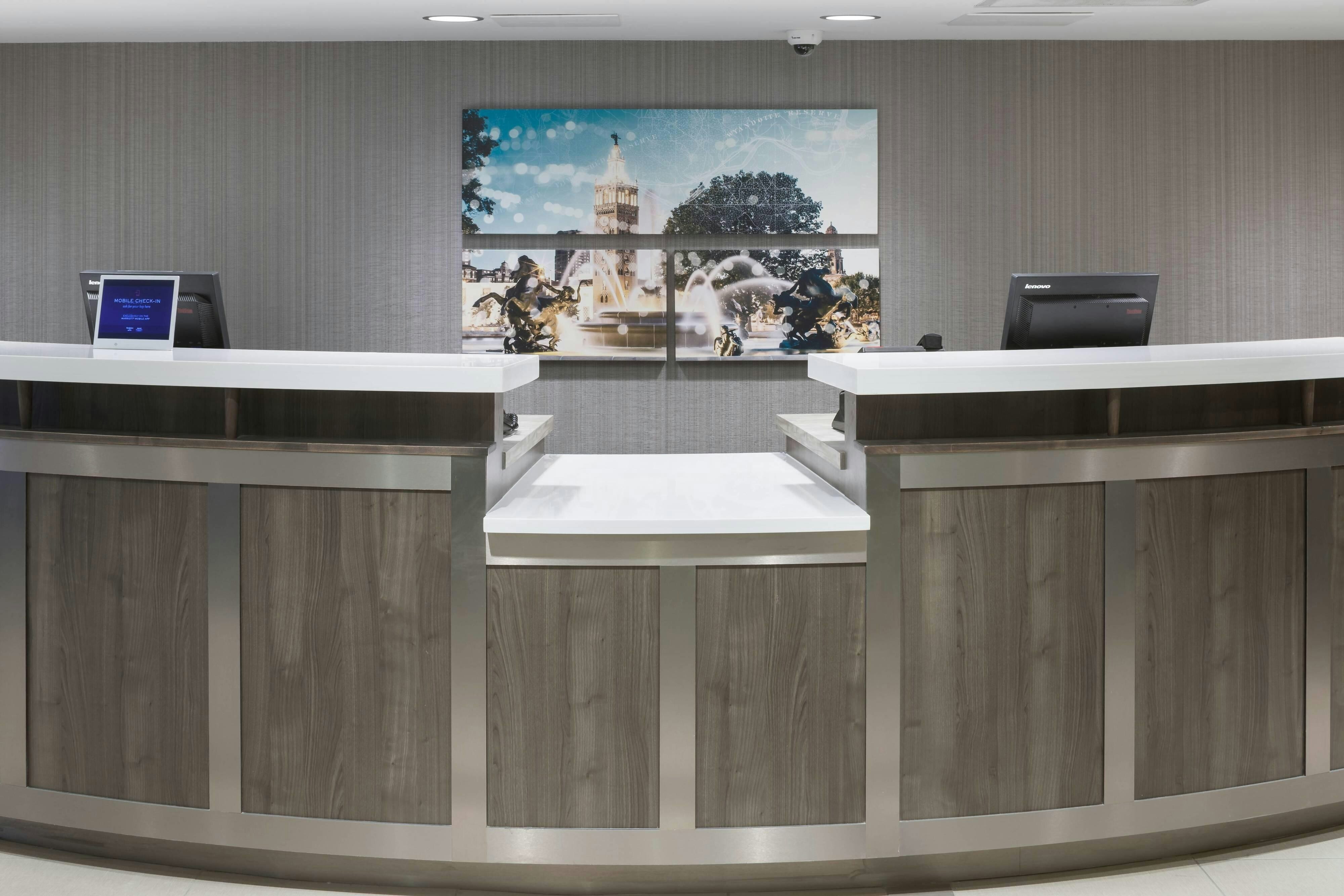 Residence Inn By Marriott Kansas City Country Club Plaza 2/38