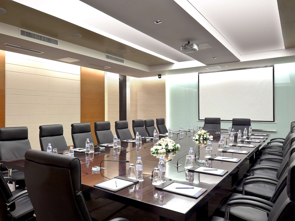 Novotel Nanjing East Suning 66/77