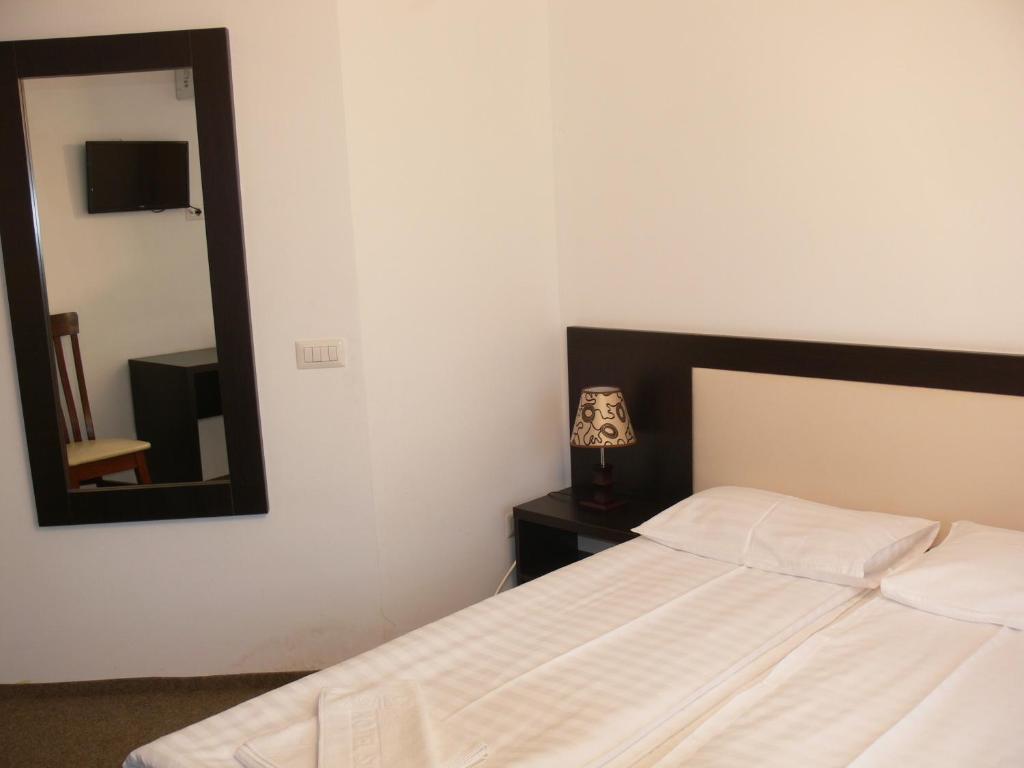 Hotel Siret 8/24