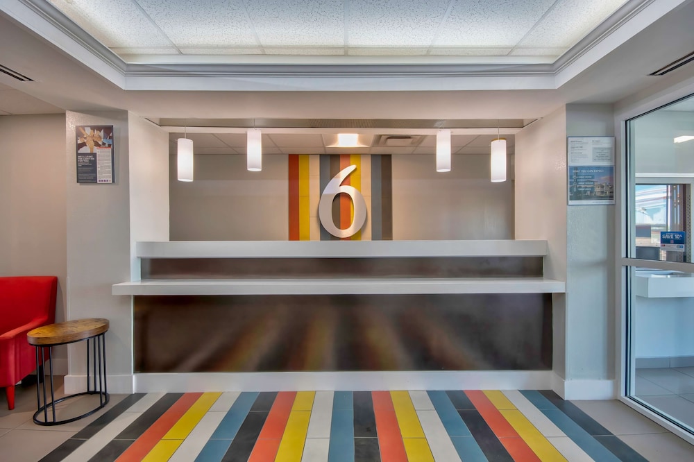 Motel6 Harlingen, TX 10/52