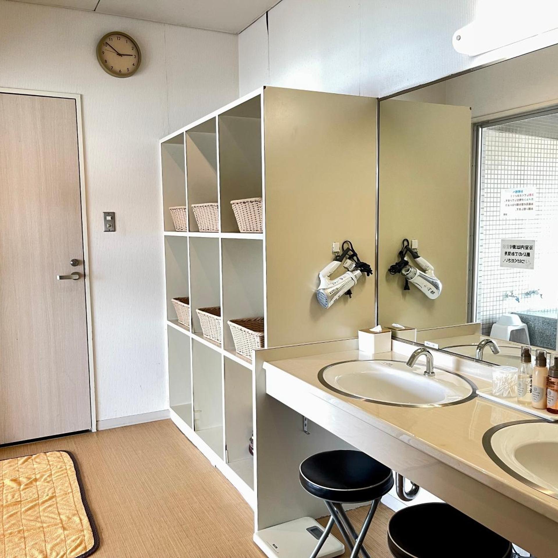 Amakusa Onsen Hotel Shikisakikan 48/49