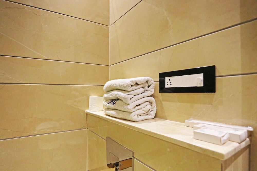 The Jrd Luxury Botique Hotel 63/64