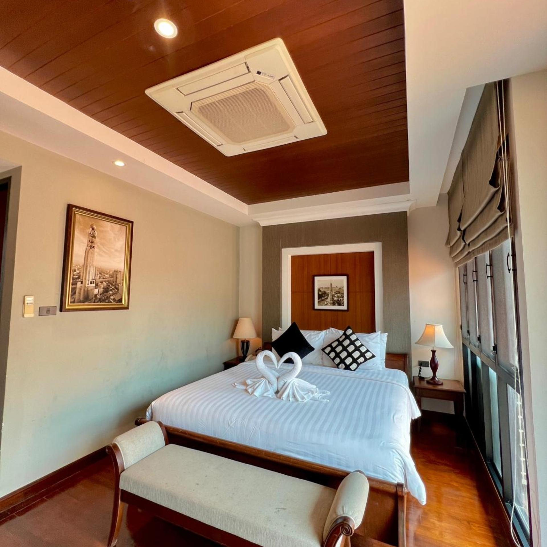 جناح، Yotaka Bangkok Hotel 4/10