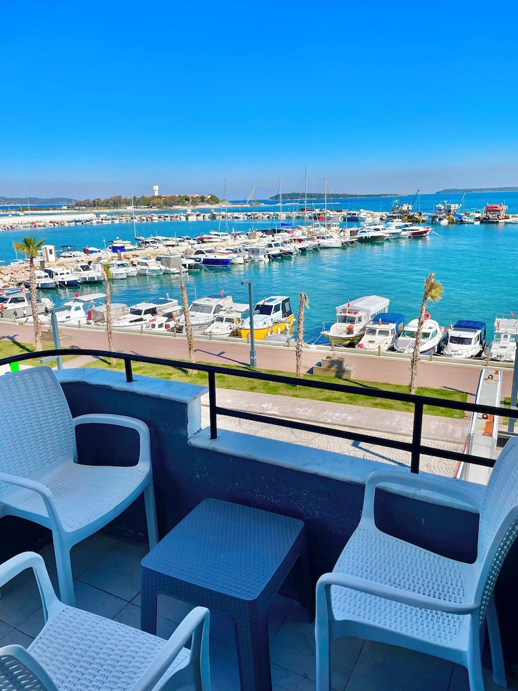 Barba Otel 33/49
