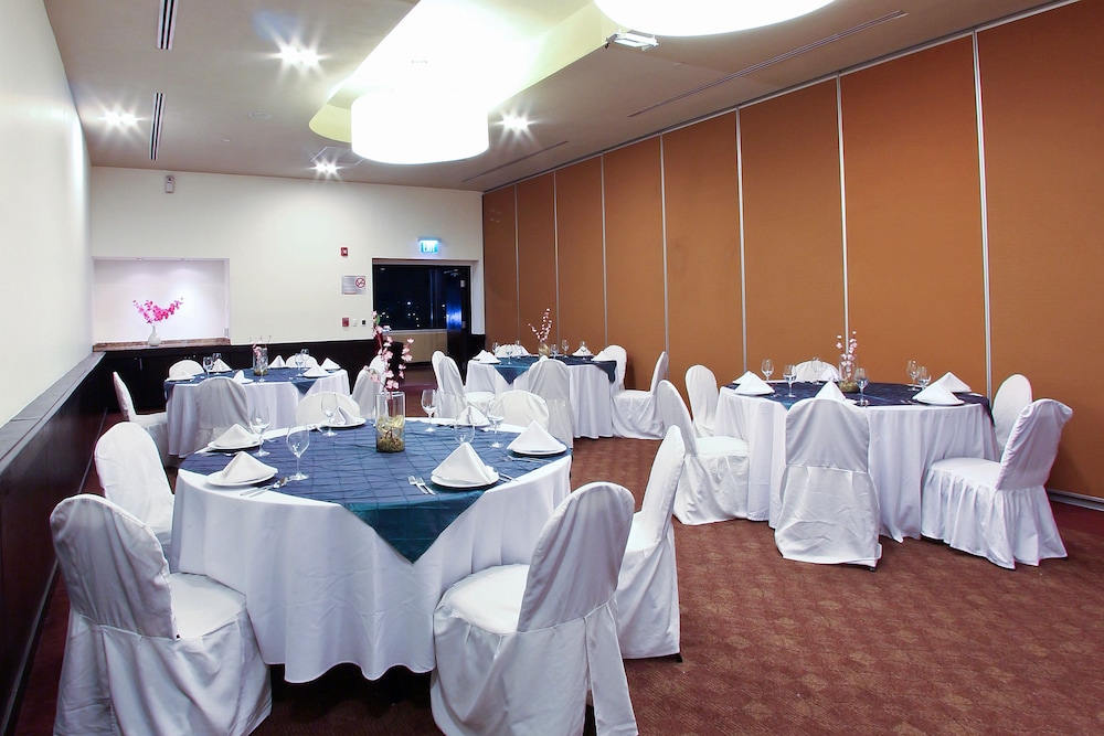 Fiesta Inn Express Durango 45/74