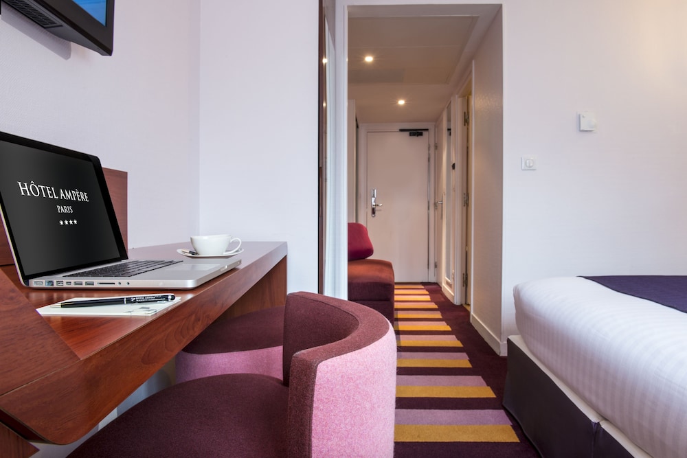 Ampere Hotel 30/80