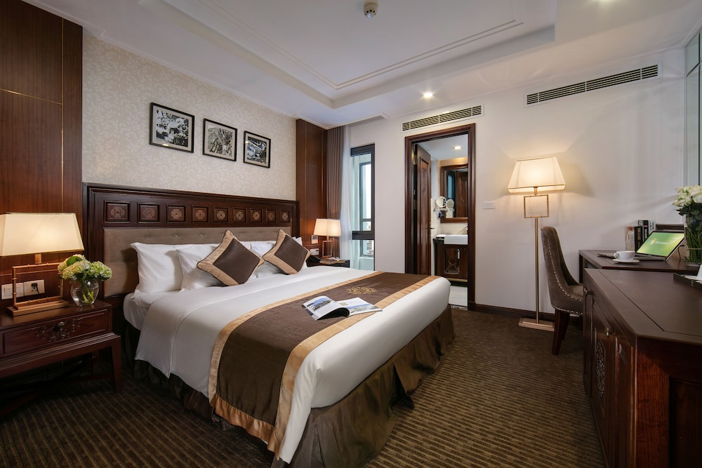Rex Hanoi Hotel 23/68