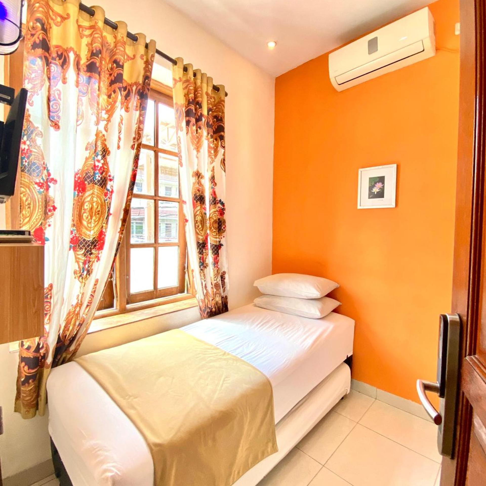 Cabin Hotel Bhayangkara 20/50