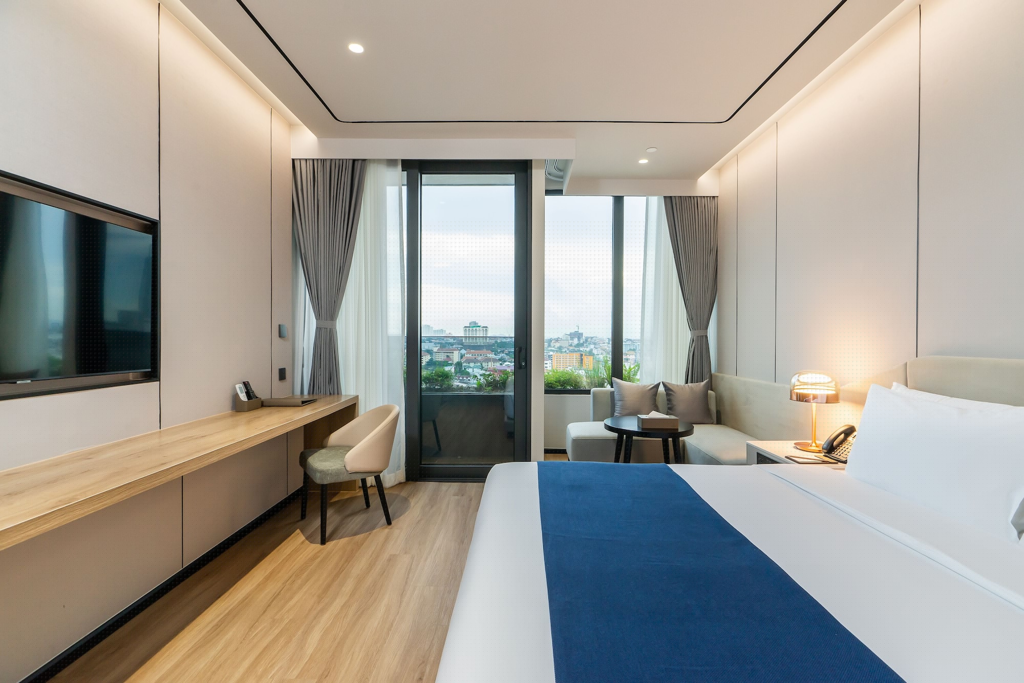 Deluxe, King Bed, Ocean View