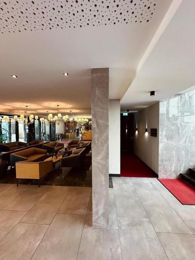 Intergroup Business und Design Hotel 7/47