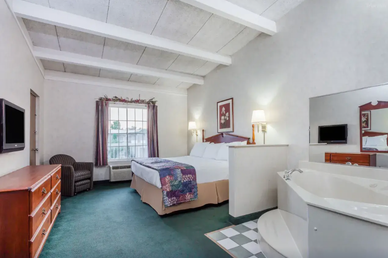 Baymont by Wyndham Lexington 6/17