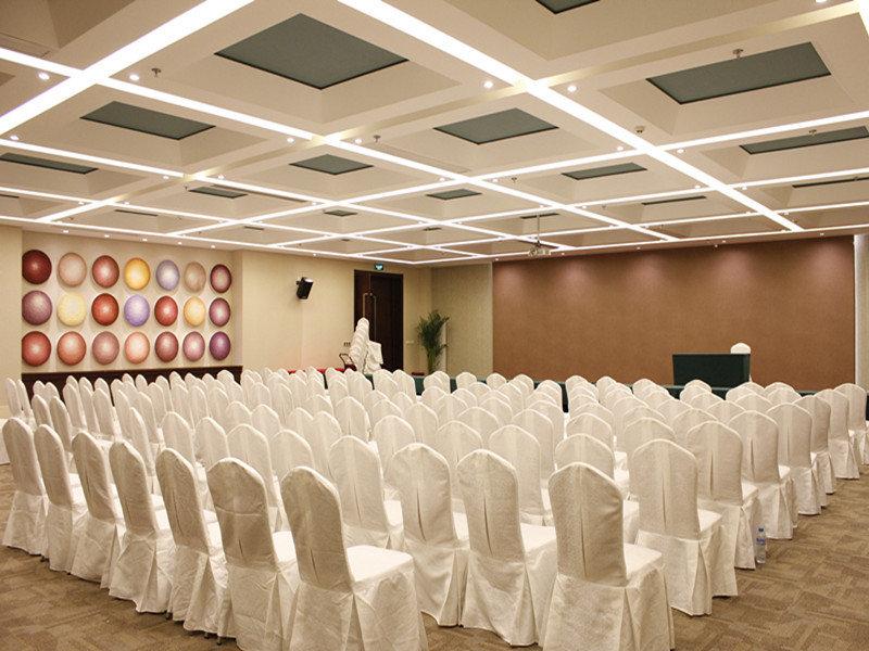 Yitel Premium Beijing Wangjing 798 29/33