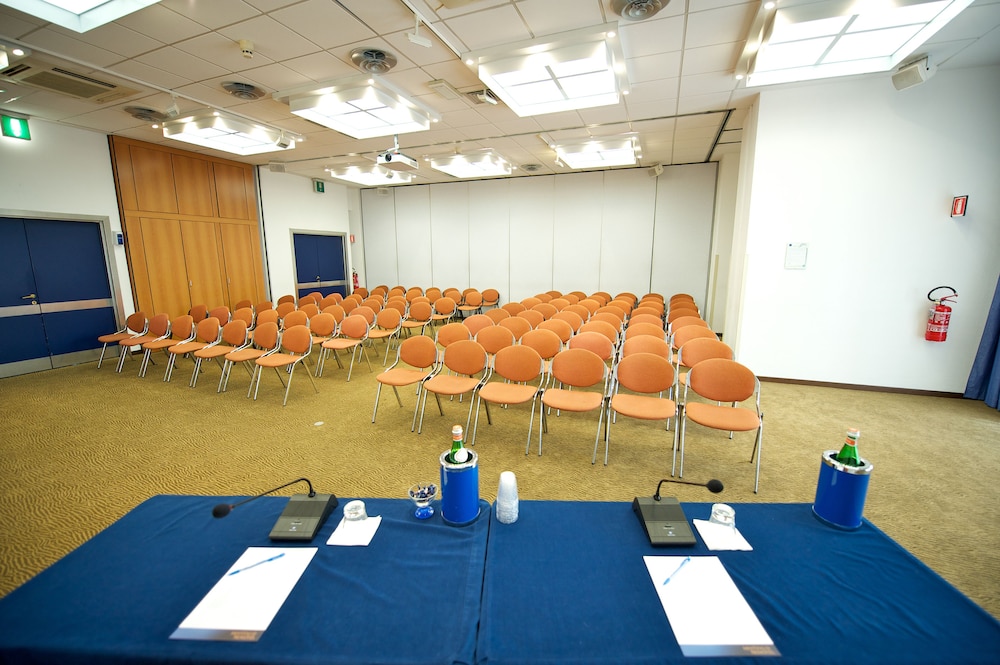 Novotel Firenze Nord Aeroporto 55/66