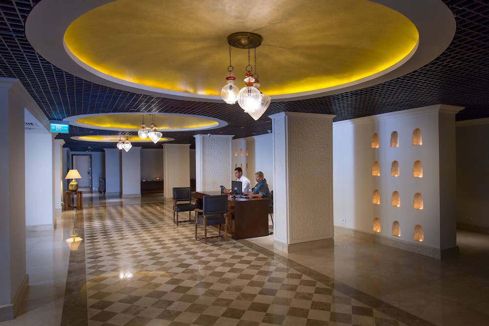 Baron Palace Sahl Hasheesh 7/50