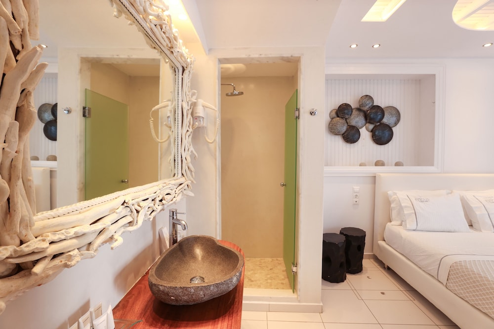 Ibiscus Boutique Hotel 35/49