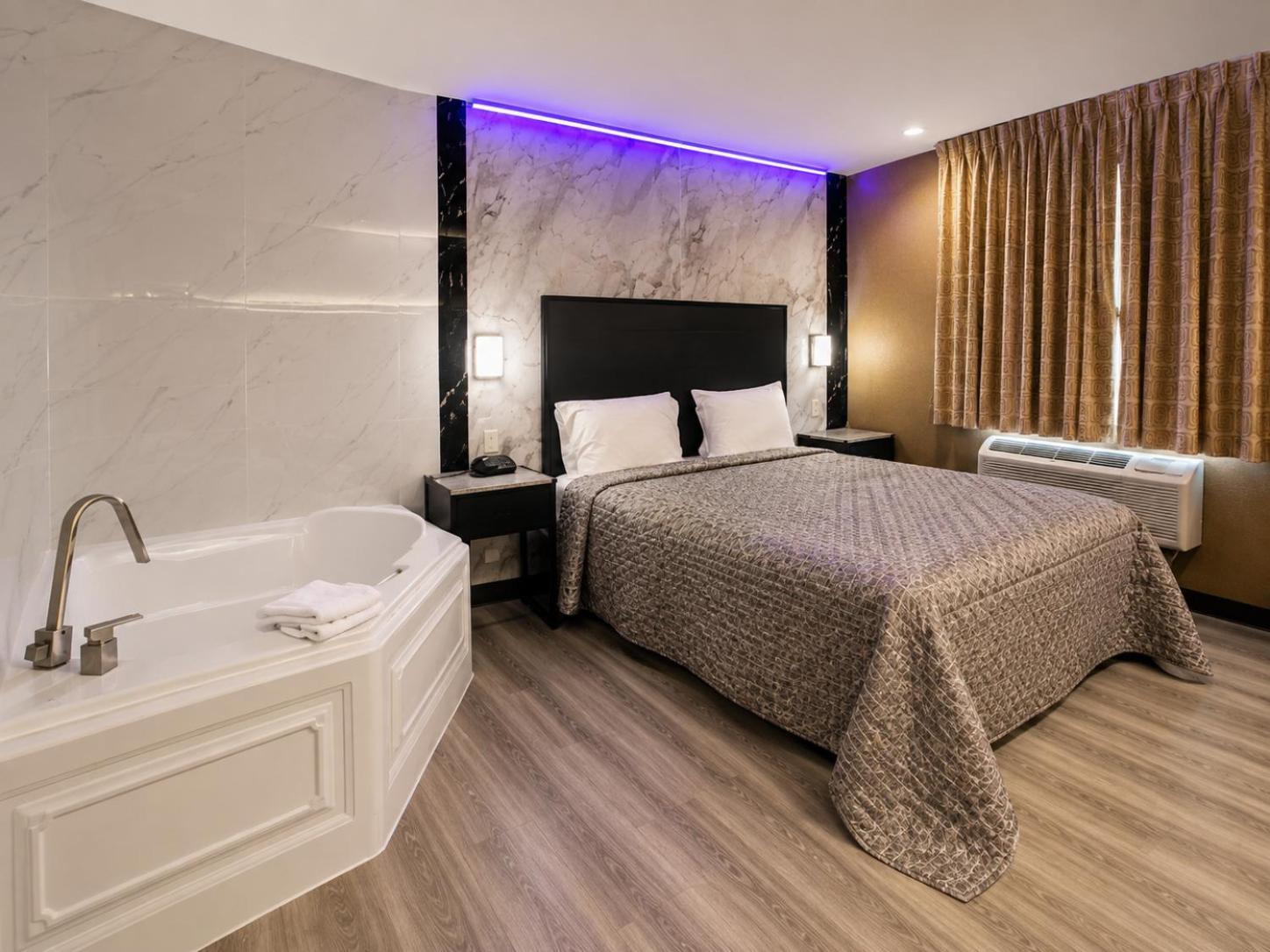 Imperial Hotel Brooklyn New 23/23